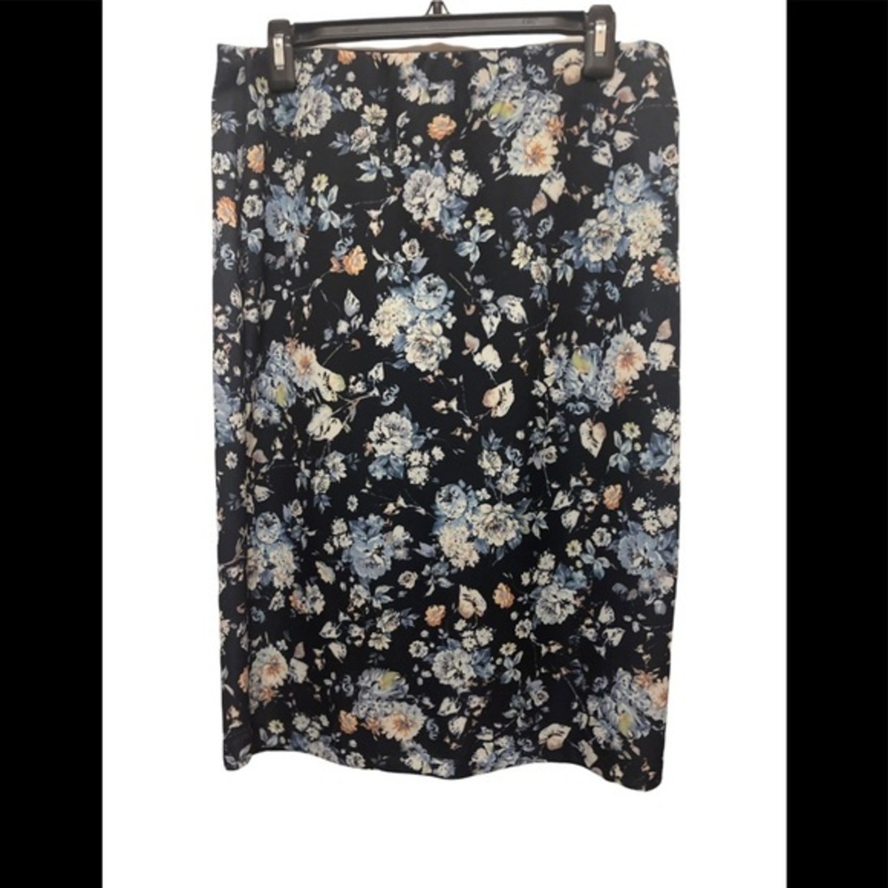 Carmen Floral Skirt Size Large